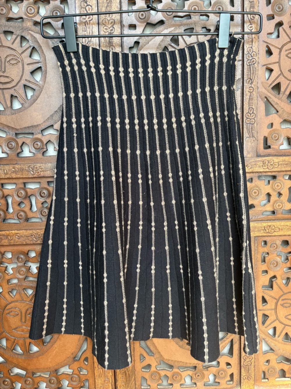 90s MAX STUDIO Black and Cream Knit Skirt